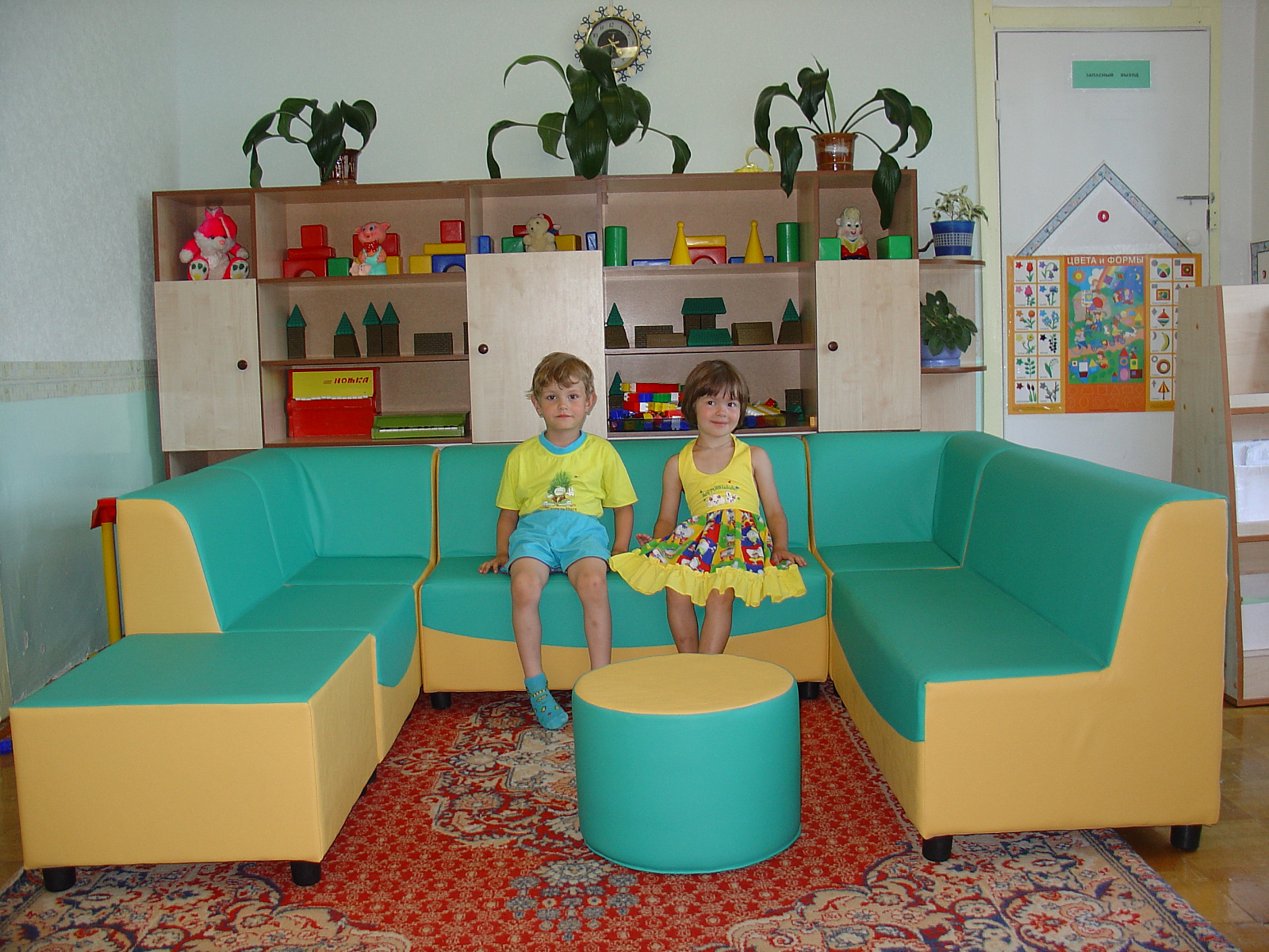 диван для садика детский